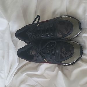 Steve Madden